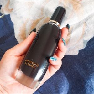 Clinique Aromatics in Black